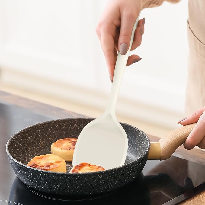 Silicone Kitchen Utensils Set,Utensils Sets for Cooking, Dishwasher Safe | Seamless Spatula Set for Nonstick Cookware, BPA-Free,Heat Resistant up to 600°F, Housewarming Gift, Cream White