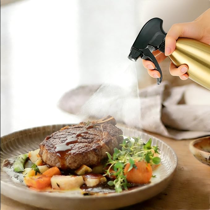 Oil Sprayer for Cooking, 17oz Stainless Steel Olive Oil Mister with Fine Mist Trigger, 500ml Large-Capacity Refillable Dispenser for Air Fryer, BBQ and Salad (Black Gold)