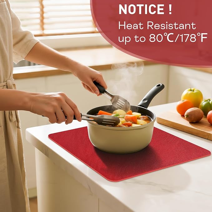 Faux Leather Placemats Set of 6 Heat Resistant Table Mats 17×12 Inch | Waterproof & Wipeable Place Mats Set of 6 Dual Sided Table Placemats for Kitchen Dining Decor Indoor & Outdoor 43×30 CM Red