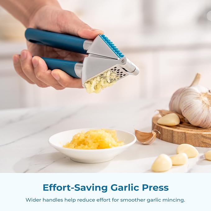 OOU Garlic Press, Stainless Steel Garlic Mincer with Premium Zinc Alloy Construction, Easy-Squeeze Ergonomic TPE Non-Slip Grip Handles, Reverse Cleaning Bumps and Dishwasher Safe Design, Blue