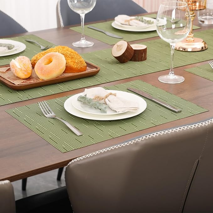 Myir JUN Placemats Set of 4 Kitchen and Dining Table Placemats | Vinyl Placemats Place Mats Indoor/Outdoor Set of 4 Washable Table Mats Non-Slip Place mats for Dining Table, Green