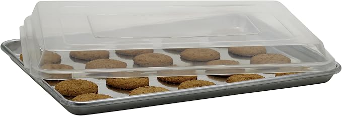 Winco Covers for Aluminum Sheet Pan, 13 by 18-Inch,Clear,Medium | Dishwasher safe, BPA-free, Easy snap, Universal fit, Great for Food Protection, Storage, Serving and Foodservice