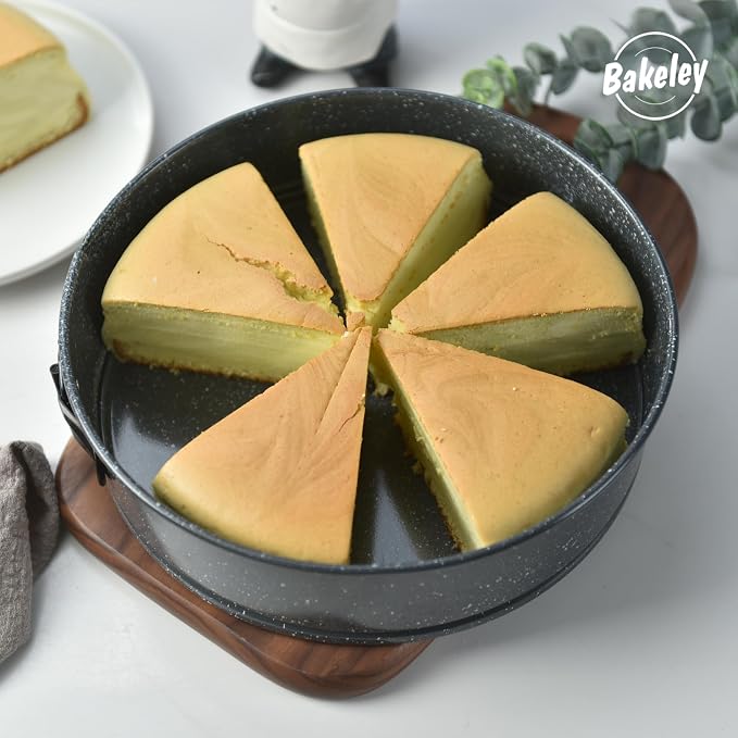 10 Inch Springform Pan Carbon Steel Removable Bottom Nonstick for Baking | Cheesecake Mold, 0.8mm PTFE & PFOA Free, Warp Resistant, Easy Release, Durable Cake Mold With Secure Latch, Oven Safe, Black