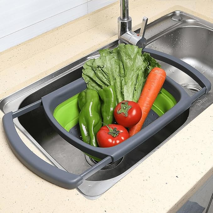 Collapsible Colander Strainer with Extendable Handles - Over the Sink Vegetable/Fruit Colanders Strainers for Kitchen, Capacity of 6 quart (Green)