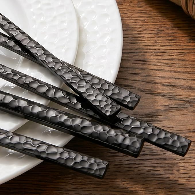 60 Piece Black Silverware Set,18/10 Stainless Steel Hammered Flatware for 12