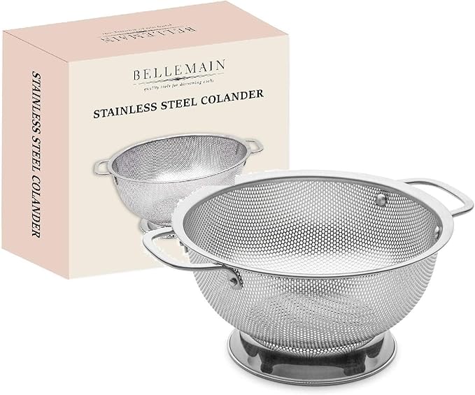 Bellemain Stainless Steel Colander for Kitchen, 3 Qt Pasta & Rice Strainer | Durable Highest Grade Premium Steel, Dishwasher Safe and Odor resistant Food Strainer, Lightweight Looped Handles