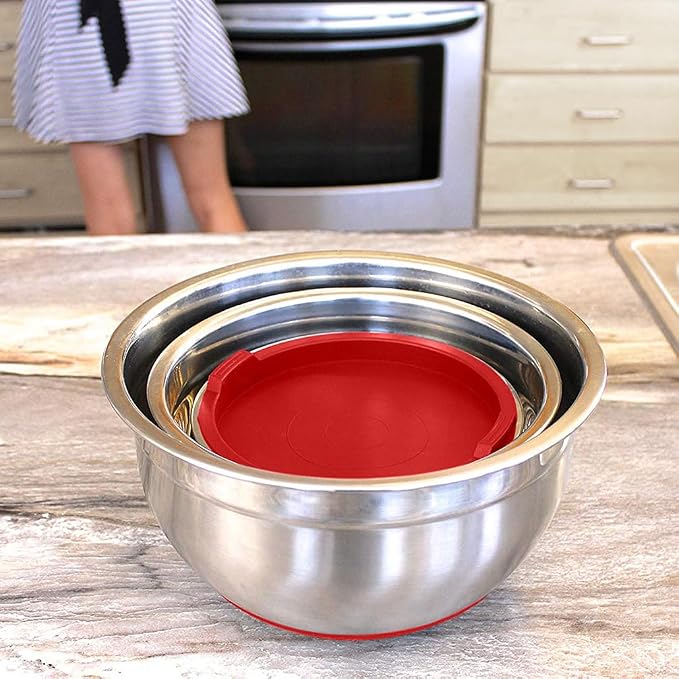 Stainless Steel Mixing Bowls with Lids and Non Slip Bases (Set of 5, Red)
