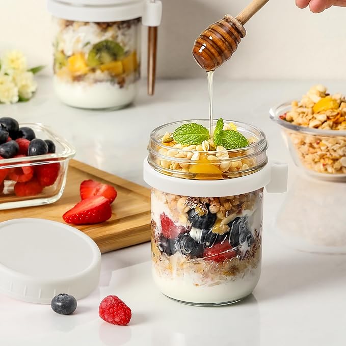 LANDNEOO 4 Pack Overnight Oats Containers with Lids and Spoons, 16 oz Glass Mason Jars with Airtight Lids, Overnight Oats Jars for Milk, Cereal, Fruit-White
