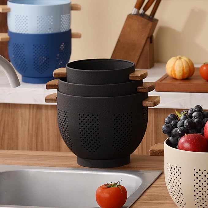 Metal Colander with Wood Handle and Stable Base, Powder Coated Steel Kitchen Strainer Basket for Draining Pasta, Vegetable and fruit(3quart,Matte Black)