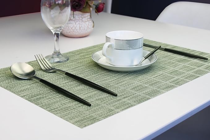 PIGCHCY Countryside Placemats Set of 6 Woven Heat Resistant Placemats Washable Easy to Clean Table Mats for Dining Room and Decor (Pear Green)