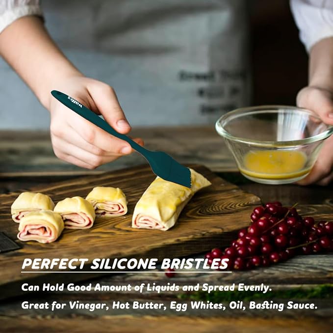 Walfos 600℉ Heat Resistasnt Basting Brush, BPA Free Silicone Pastry Brushes for Cooking, Spread Oil Butter Sauce for Baking Kitchen BBQ Grill, Dishwasher Safe, 2 Size (Large and Samll)