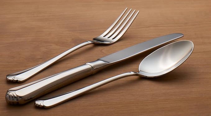 Oneida Juilliard Iced Tea Spoons Silverware Set for 4, Flatware | mirror finish | tall drink spoons | dishwasher safe, cutlery set, utensil set, rust resistant, kitchen gifts for women