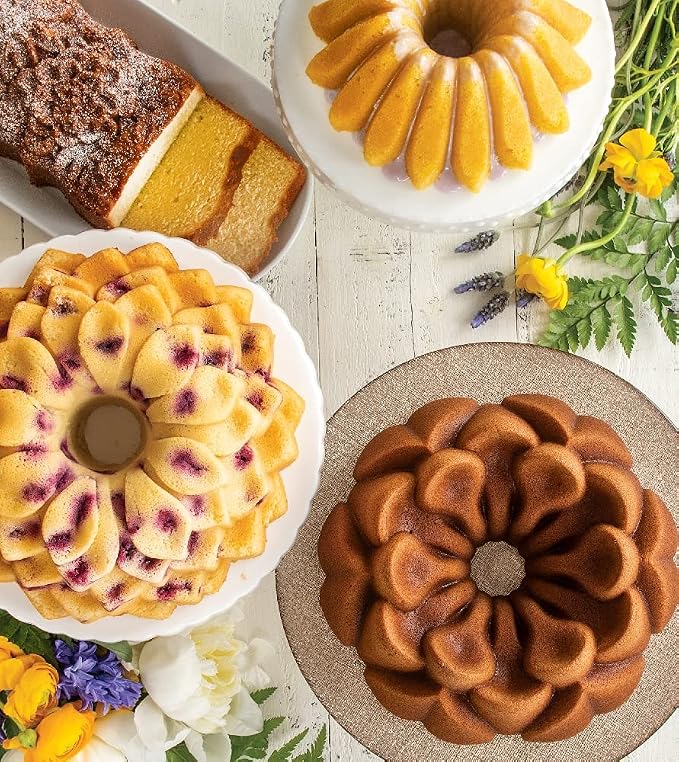 Nordic Ware Magnolia Bundt, 10 Cup, Toffee