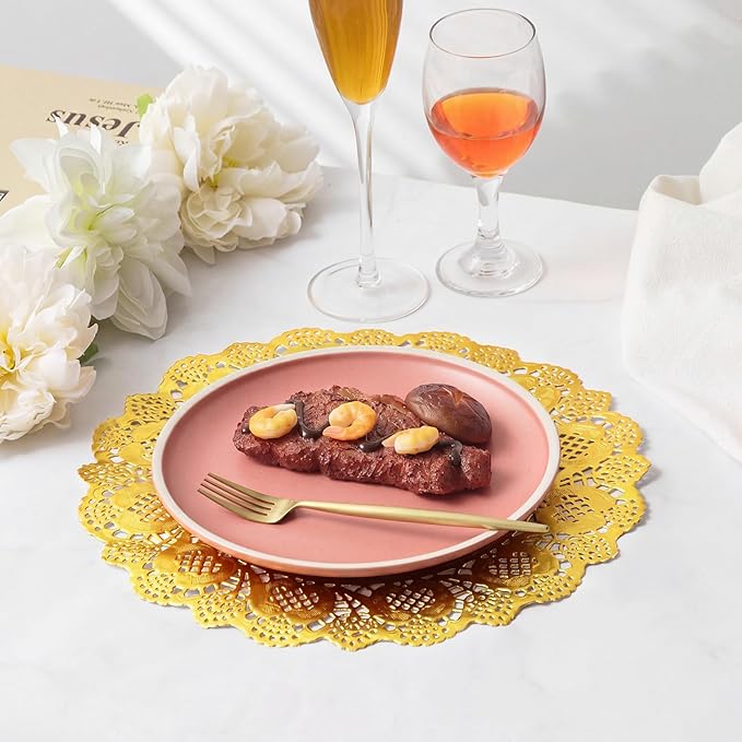 Gueevin 200 Pcs Gold Paper Placemats Disposable Lace Round Paper Placemats Decorative Disposable Placemat Doilies for Dining Wedding Table Decoration Festive Party Birthday Holiday (Gold,12 Inch)