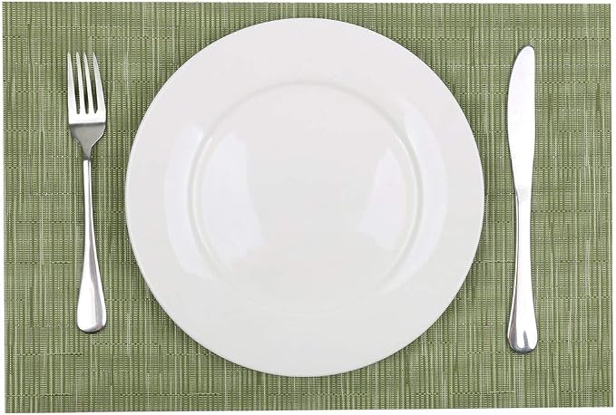 SHACOS Placemats Set of 6 Woven Vinyl Place Mats for Dining Table Wipe Clean Non Slip Christmas Table Mats (6, Olive Green)