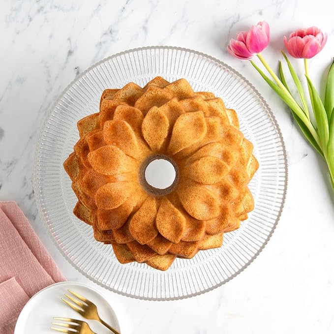 Nordic Ware Blossom Bundt Pan ,Toffee
