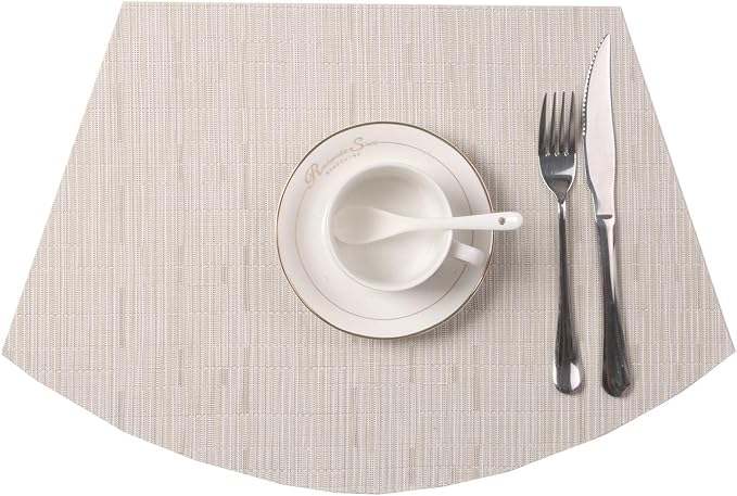 SHACOS Round Table Placemats Set of 7 Wedge Shaped Place Mat with Centerpiece Circle Mat Heat Resistant Small Round Table Mats Washable (7, Beige)