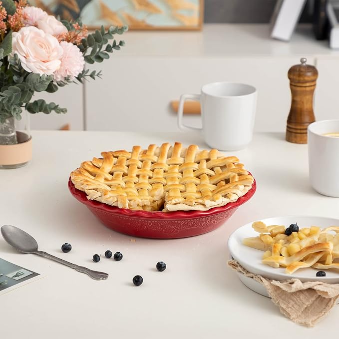 Pie Pan, 9 Inch Ceramic Pie Dish, Deep Dish Pie Pan with Lace Emboss, Ruffled Pie Plate for Baking, Thanksgiving Christmas Gifts, Set of 2, Red