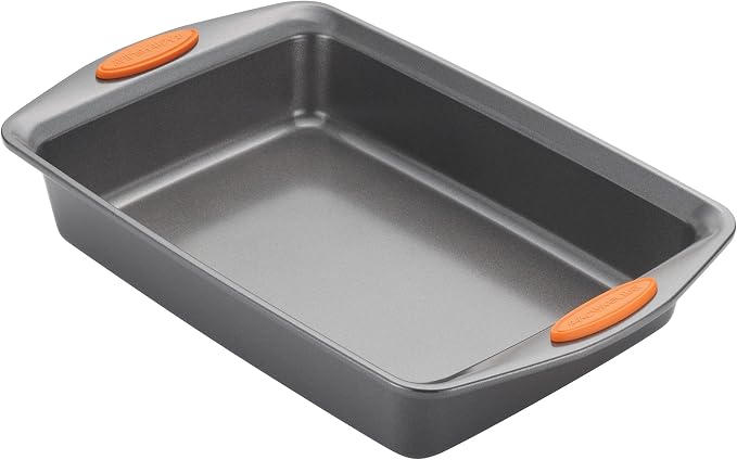 Rachael Ray Bakeware, Nonstick Baking / Cake Pan With Lid and Grips, Rectangle - 9 Inch x 13 Inch, Gray | Oven Safe to 500°F, Dishwasher Safe, Grips for Easy Handling, Great For Lasagna and Casseroles, in Gray