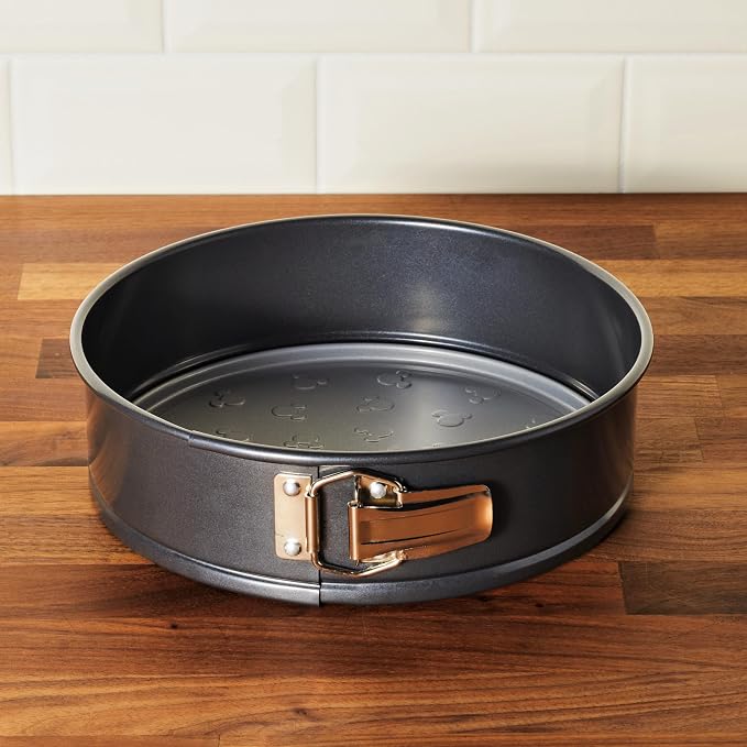 Farberware Disney Bake with Mickey Mouse Nonstick Springform Baking Pan/Nonstick Springform Cake Pan/Nonstick Cheesecake Pan, Round, 9 Inch Non Stick Bakeware Pan - Black