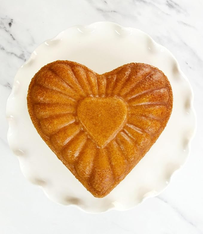 USA Pan Global Bakeware Fancy Heart Cake Pan
