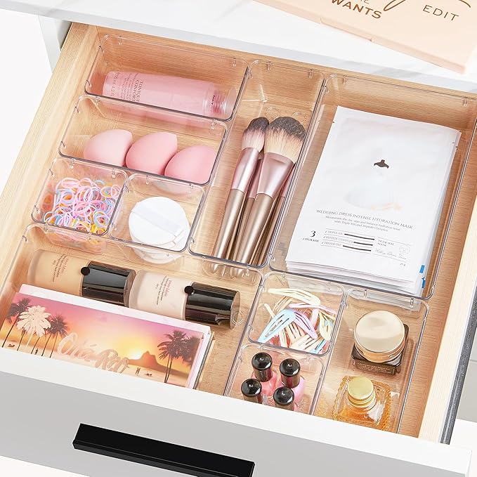 Vtopmart 25 PCS Clear Plastic Drawer Organizers Set, 4-Size Versatile Bathroom and Vanity Drawer Organizer Trays, Storage Bins for Makeup, Bedroom, Kitchen Gadgets Utensils and Office | 4-Size Versatile Makeup Organizer, Storage Containers Small Bins f...