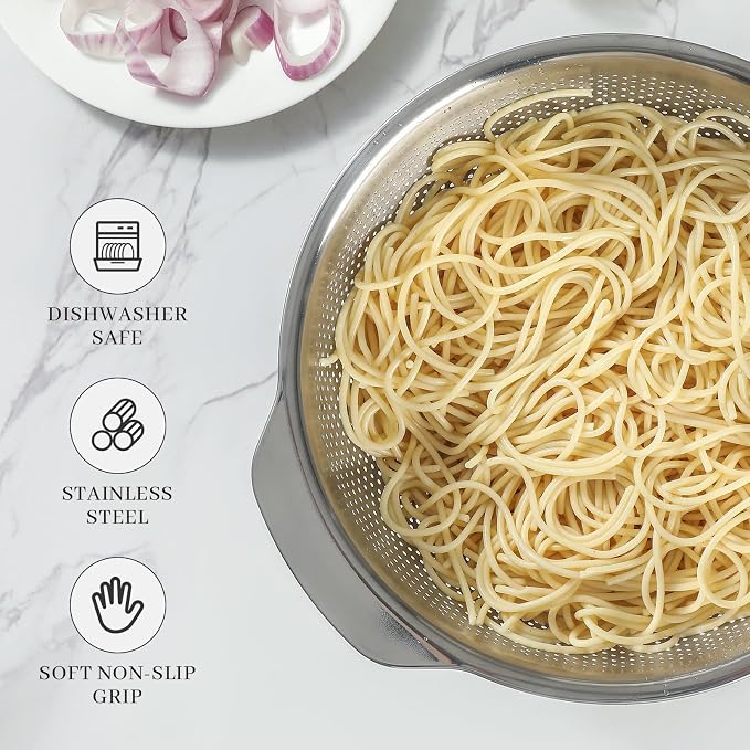 18/8 Stainless Steel Microwell Colander, 3.5QT Large Capacity with Handle Kitchen Food Strainer Basket for Washing Vegetables, Fruits, Rice, and Pasta (primary colour, 3.5QT)