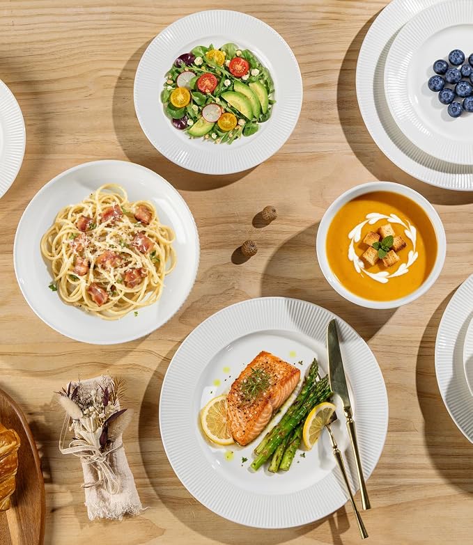 Ceramic Dinnerware Set for 6, 18-Piece Plates and Bowls Set | Lightweight Porcelain Dish Set, Scratch Resistant, Oven & Microwave & Dishwasher Safe, Bright White