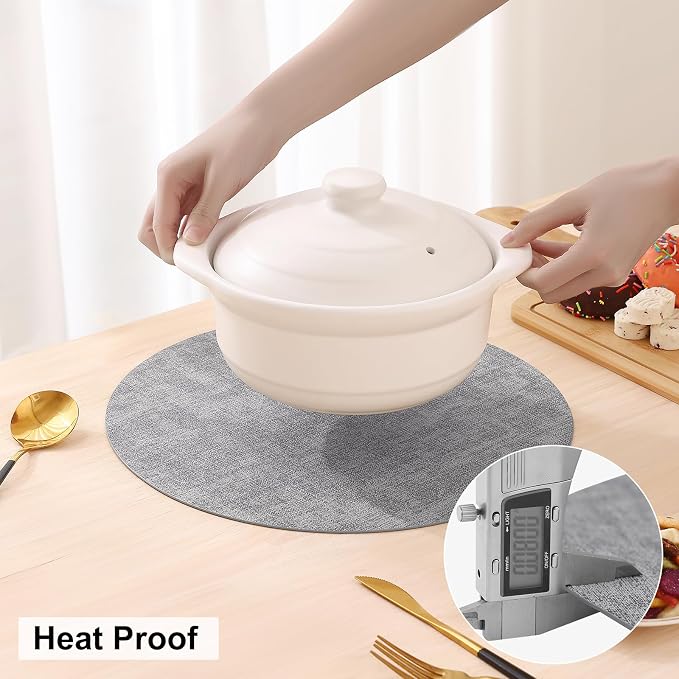 Round Faux Leather Placemat and Coaster 4 Packs, Washable Heat Resistant Dining Place Mats, Wipeable Double-Sided Table Mats for Indoor and Outdoor, Diameter 13 and 3.93 inch, Light Grey