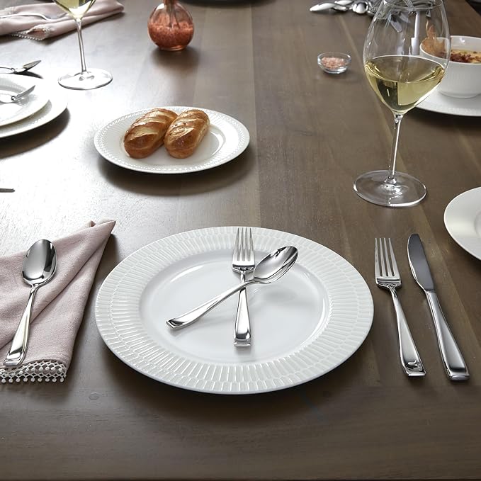 Oneida Moda Cocktail Forks Silverware Set for 4, Flatware | 18/10 stainless steel, mirror finish | set for 4 | appetizer and cocktail party flatware gift, gift for women