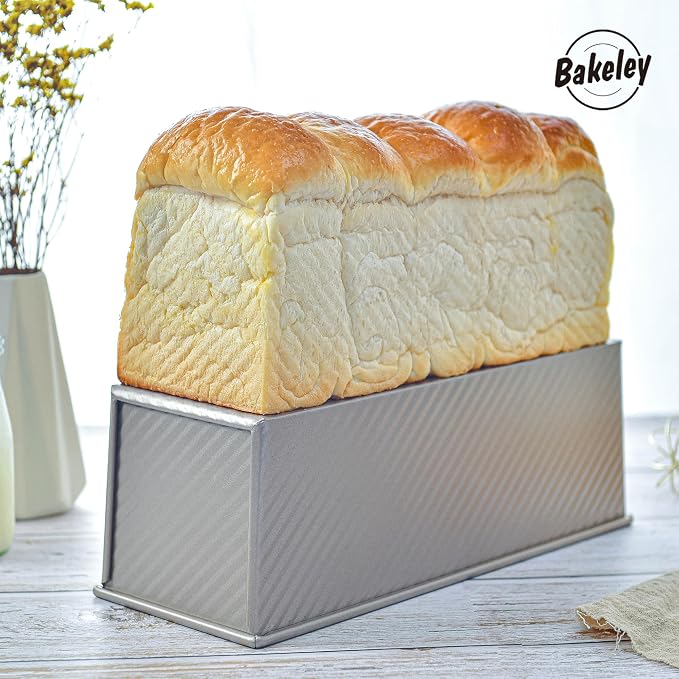 Commercial Pullman Loaf Pan with Lid, 2.2Lb Dough Capacity Non-Stick Rectangle Corrugated Bread Toast Mold with Cover for Baking Bread (Champagne Gold)