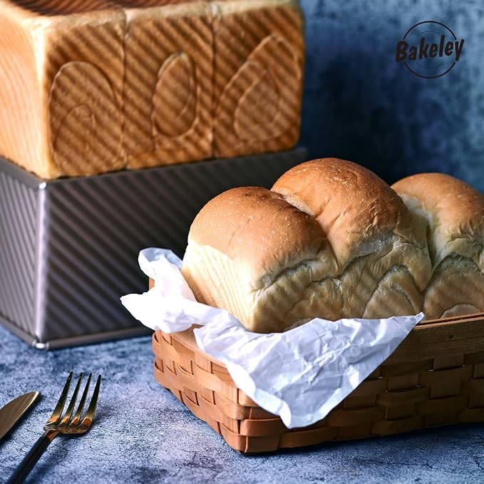 Pullman Loaf Pan with Lid, 1Lb Non-Stick Rectangle Corrugated Toast Box for Oven Baking, Dough Capacity 8.3" x 4.8" x 4.3"(Champagne Gold)
