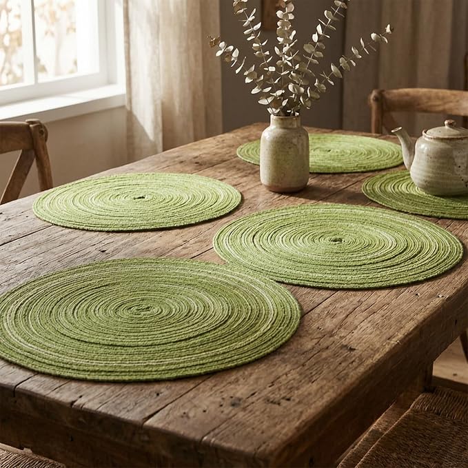 AHHFSMEI Round Braided Placemats Set of 6 Woven Table Mats for Dining Table Heat Resistant Easy to Clean Perfect for Kitchen & Home Decor (Light Green)