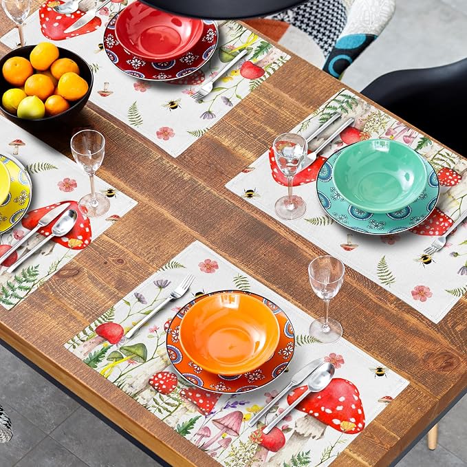 Mushroom Plants Placemats Set of 4，Rustic Wildflowers Heat Resistant Washable Place Mats 12x18 Inch Farmhouse Decor Table Mats for Party Kitchen Dining Indoor Outdoor