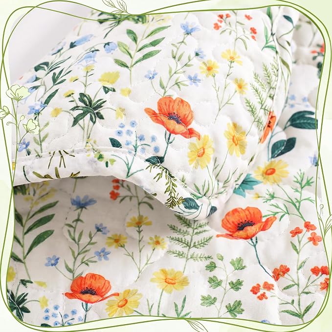 Quilted Placemats Set of 6, 18" x 13" Large Scalloped Cotton Placemat Washable Cloth Flowers Table Mats for Summer Party Kitchen Dining Farmhouse Cottagecore Decor(Wildflowers)