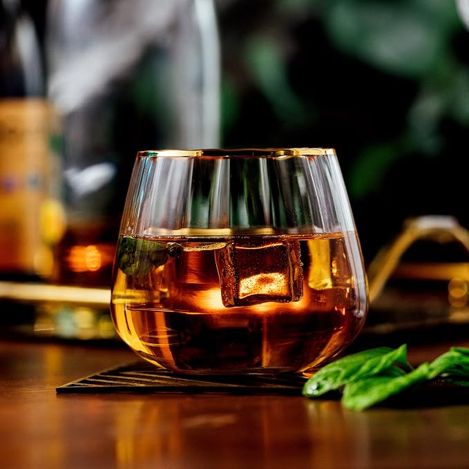 Lysenn Stemless Wine Glasses Set of 4, Red and White Wine, Gold Rim, 11.8oz | Hand Blown, Premium Quality, for Dinner Table, Celebration, Holiday Entertaining, Bar Carts and Home Bars, Ideal Wedding Gift