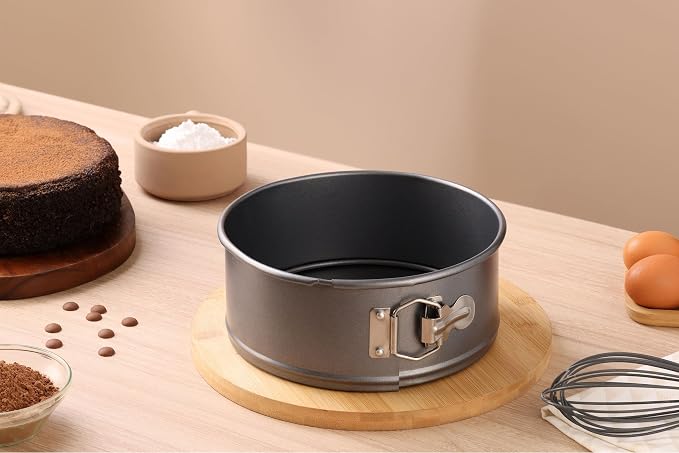 Zyliss Springform Cake Pan - Easy-Release Design for Cheesecakes, Tortes & Layered Desserts - ILAG Nonstick Coating for Quick Clean Removal - 8 Inch