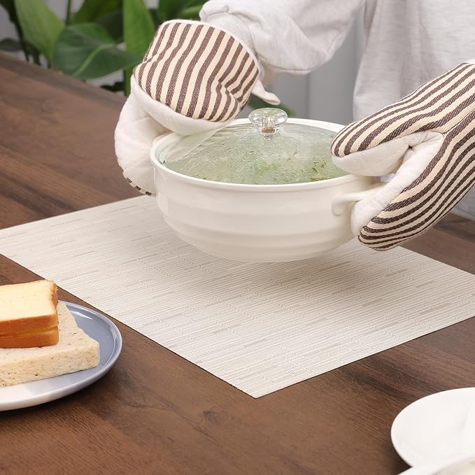Myir JUN Placemats Set of 6 Kitchen and Dining Table Placemats | Vinyl Placemats Place Mats Indoor/Outdoor Set of 6 Washable Table Mats Non-Slip Place mats for Dining Table, Off White