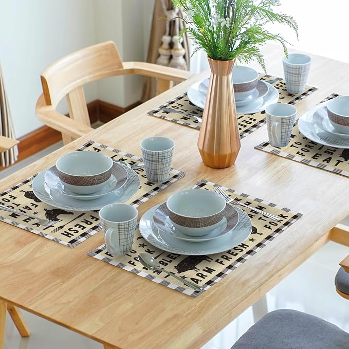 Farm Animal Cow Table Mat Set of 4，Farmhouse Chicken Decor Buffalo Plaid Rectangular Linen Placemats with Non-Slip Kitchen Table Decor 12x18 Inch for Party Kitchen Dining