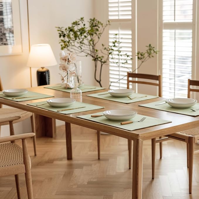 Demetex Cloth Green Placemats Set of 8 Heat Resistant Table Plate Mat Washable Linen Placemat for Kitchen Dining Tables, 13x19 inch, Grass Green