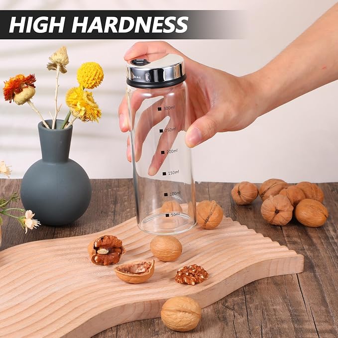 4Pcs Salt Pepper Shakers with Adjustable Outlet Holes, 10 oz Clear Glass Shaker Bottles, Salt Shakers for Kitchen, Spice Seasoning Cans for Kitchen Decor Home Restaurant BBQ Camping
