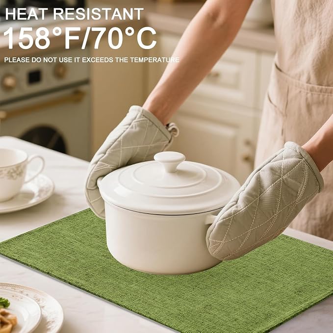 Homaxy Cloths Placemats for Dining Table Set of 4, 13" x 19", Grass Green | Heat Resistant, Washable, Cotton Linen Blend Table Mats, Easy to Clean Place Mats, Indoor Outdoor