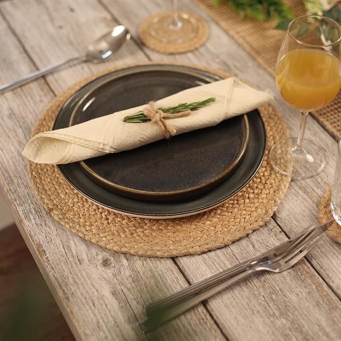 Natural Jute Placemats Set of 6, Round Woven Table Mats, 13 Inch Rattan Charger Plates for Dinner, Boho Farmhouse Braided Place Mats