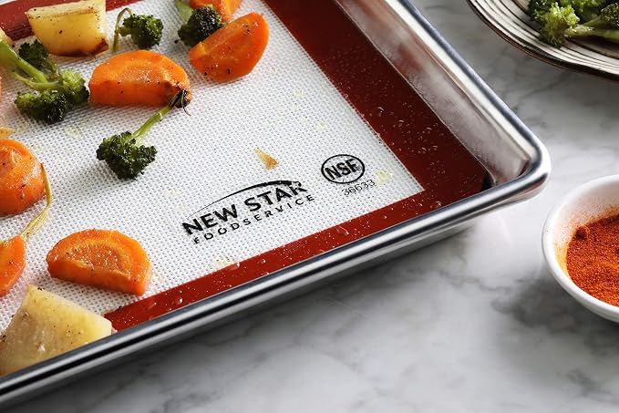 New Star Foodservice Commercial Grade Silicone Baking Mat Non-Stick Pan Liner, 8 x 12 Inch (Quarter Size)