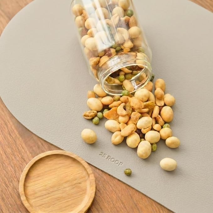 Chiffon Beige Oval Silicone Placemats Set of 4 – Heat Resistant, Waterproof, Easy to Clean Non-Slip Modern Dining Table Mats – Premium Leather Textured Japandi Kitchen Decor