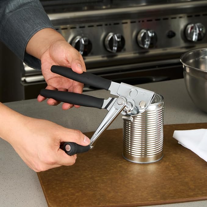 Restaurantware Stainless Steel Magnetic Manual Can Opener - German Standard Black Crank Can Opener with Magnet, Ergonomic Handle, Non-Slip - Heavy-Duty Hand Can Opener, Easy Turn, Sharp Blade