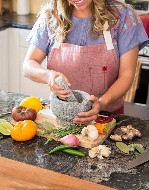 Granite Mortar and Pestle Set – Guacamole Bowl Traditional Molcajete, Large 15Fl Oz 2 Cup Capacity, Natural Stone Grinder with Pouring Spout + Bonus Recipe Ebook, Anti Slip Pad, Organic Cleaning Brush