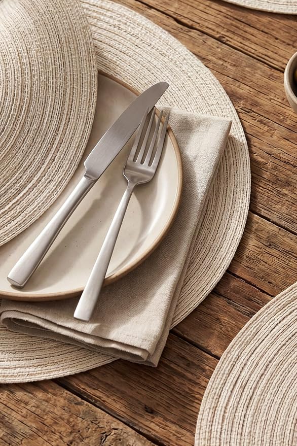 FunWheat Round Braided Placemats Set of 6 Easy Clean Place mats for Dining Tables Woven Heat Resistant Washable Table Mats 15 inches(Beige)
