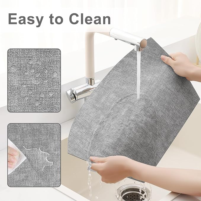 Homaxy Wedge Faux Leather Placemats for Round Table, Set of 4, Light Grey | Waterproof Wipeable Washable Table Mats, Easy to Clean Anti-Slip Place Mats, 11.8" x 17"