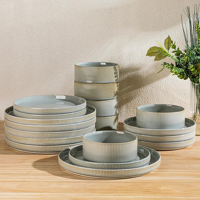 Ceramic Dinnerware Set for 6, 18-Piece Plates and Bowls Set | Lightweight Porcelain Dish Set, Scratch Resistant, Oven & Microwave & Dishwasher Safe, Desert Sage